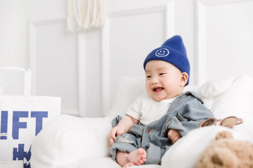 大悟4个月宝宝干呕 大悟4个月宝宝干呕